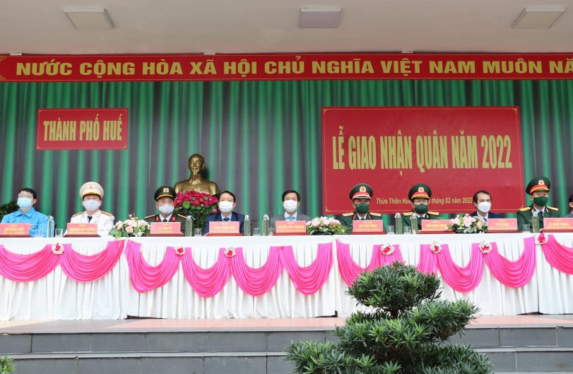 Ông Nguyễn Văn Phương - Chủ tịch UBND tỉnh Thừa Thiên – Huế đến tham dự lễ nhận quân năm 2022. Ông Nguyễn Văn Phương - Chủ tịch UBND tỉnh Thừa Thiên – Huế đến tham dự lễ nhận quân năm 2022.