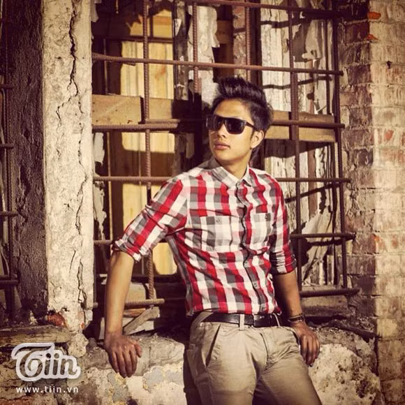 Nam sinh nổi danh cộng đồng người Việt tại Ukraina ảnh 1 Chàng du học sinh điển trai nổi danh với chú Mèo mun