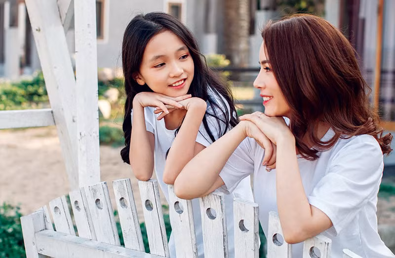 Cha mẹ nên ghi nhận sự tiến bộ của con, khích lệ trẻ mỗi ngày. Ảnh minh họa.