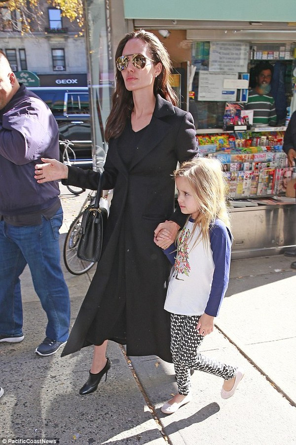 Brad Pitt, Angelina Jolie Brad Pitt, Angelina Jolie