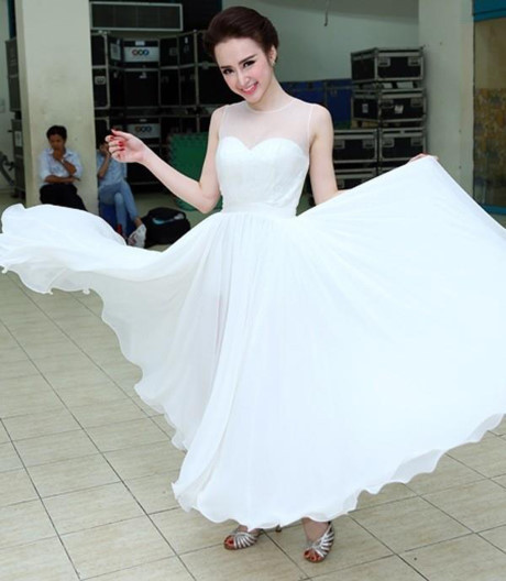 Vì sao Angela Phương Trinh phá vỡ Vi sao Angela Phuong Trinh pha vo