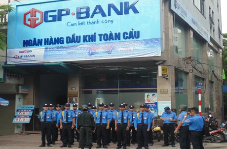 Bắt cựu Tổng giám đốc GP Bank