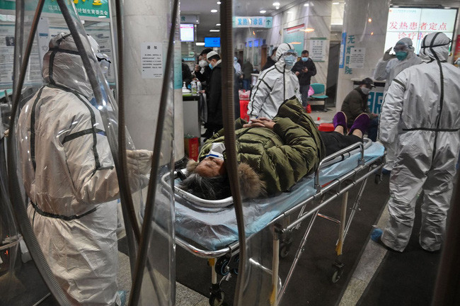 Vạch trần 4 hiểu lầm ai cũng "tin sái cổ" giữa đại dịch virus corona chết người, cứ nghe đồn thổi sớm muộn cũng rước họa vào thân - Ảnh 3. Vạch trần 4 hiểu lầm ai cũng "tin sái cổ" giữa đại dịch virus corona chết người, cứ nghe đồn thổi sớm muộn cũng rước họa vào thân - Ảnh 3.