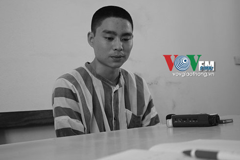 sát thủ lê văn luyện đọc sách phật, học châm cứu, bấm huyệt trong tù hình 1 sat thu le van luyen doc sach phat, hoc cham cuu, bam huyet trong tu hinh 1