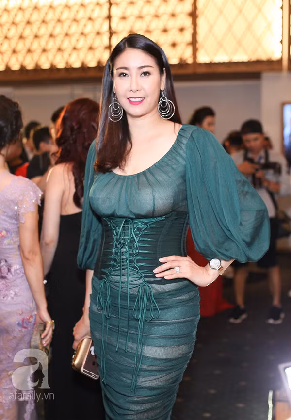 sao mặc xấu tháng 5