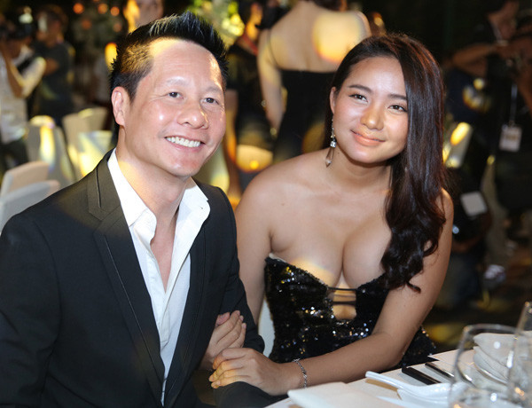 sao mặc xấu tháng 5