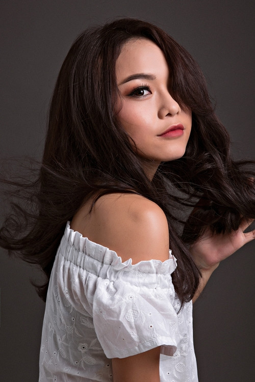 Gây ấn tượng với hình ảnh trẻ trung, mộc mạc bên cây đàn guitar cùng những bản cover như: The show, I’m your..., Thái Trinh được khá nhiều bạn trẻ yêu mến từ những năm 16 tuổi. Từ sau khi tham gia The Voice mùa đầu tiên, dù không đi sâu nhưng thời điểm đó cô cũng được công chúng ghi nhận về sự trưởng thành. Gây ấn tượng với hình ảnh trẻ trung, mộc mạc bên cây đàn ghi-ta cùng những bản cover như: The show, Im your...ở tuổi 16, Thái Trinh được khá nhiều bạn trẻ biết đến và yêu mến. Từ sau khi tham gia The Voice mùa đầu tiên và về đội Hồ Ngọc Hà dù không đi sâu vào chung kết nhưng thời điểm đó, cô cũng được công chúng ghi nhận về sự trưởng thành.