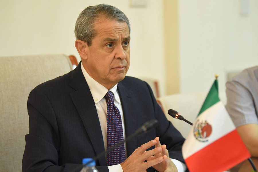 Ngài Alejandro Negrín, Đại sứ Mexico tại Việt Nam phát biểu tại buổi tiếp.