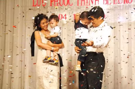 Chan dung nguoi phu nu ben canh Phuoc Sang khi vo no - Anh 5