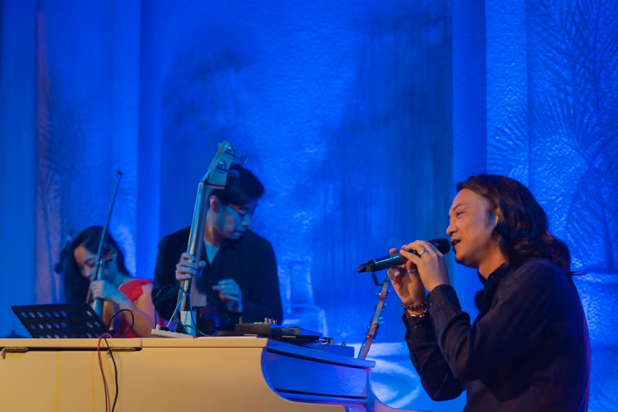 Nhạc sĩ Trí Minh, em trai của Diva Thanh Lam, cũng tham gia Liveshow "Woman in Love". Ảnh: Nam Sơn