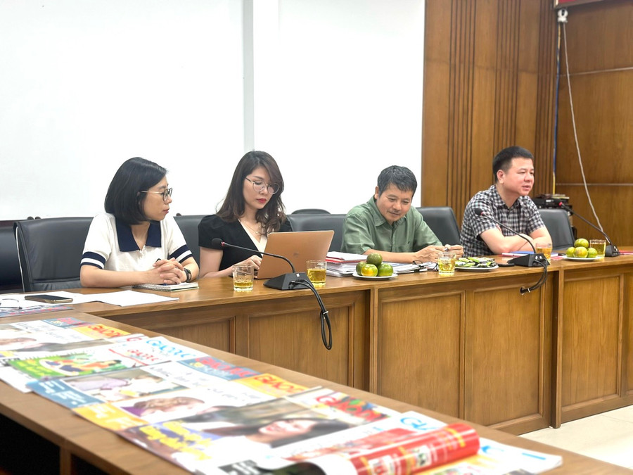 Ông Triệu Ngọc Lâm, Bí thư Đảng bộ, Tổng biên tập, Chủ tịch Hội đồng xử lý vi phạm đạo đức người làm báo đưa ra một số kiến nghị đối với đoàn Kiểm tra. Ông Triệu Ngọc Lâm, Bí thư Đảng bộ, Tổng biên tập, Chủ tịch Hội đồng xử lý vi phạm đạo đức người làm báo đưa ra một số kiến nghị đối với đoàn Kiểm tra.