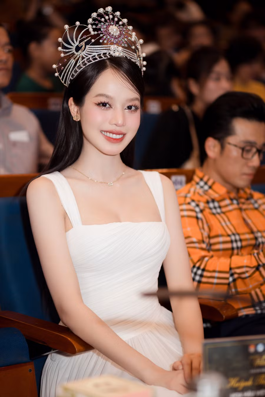 Hoa hậu Thanh Thủy rạng ngời trong tour tuyển sinh Hoa hậu Quốc gia Việt Nam 2024.