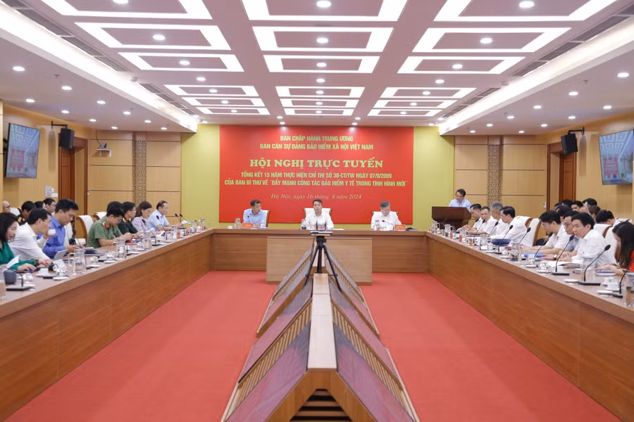 Toàn cảnh hội nghị.