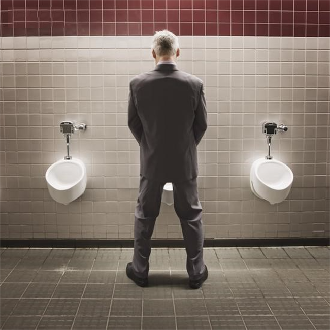 Làm động tác này khi đi tiểu, khỏi phải uống thuốc mà vẫn bổ thận tráng dương ảnh 1 Làm động tác này khi đi tiểu, khỏi phải uống thuốc mà vẫn bổ thận tráng dương ảnh 1