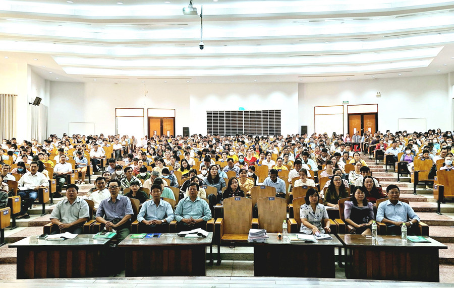 Đại biểu tham dự lớp tập huấn.