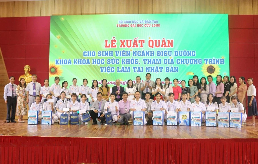 Lễ xuất quân sinh viên ngành Điều dưỡng tham gia chương trình việc làm, thực tập sinh và trải nghiệm tại Nhật Bản.