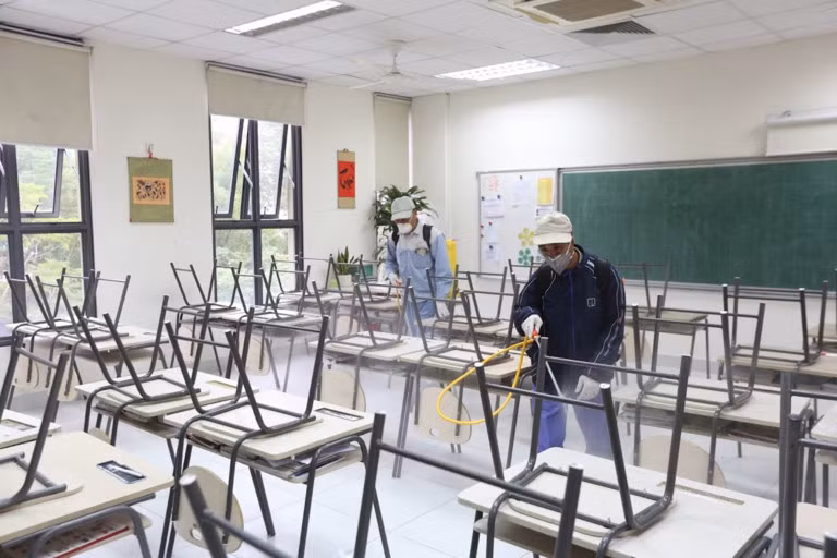 Bộ GD&ĐT: Kết thúc năm học trước 15/7, thi THPT quốc gia từ 8/8 đến 11/8