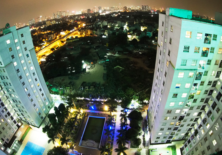 Nhiều gia đình thuê căn hộ 36m2 tại khu nhà ở xã hội Ecohom2 (quận Bắc Từ Liêm) gặp khó khi đăng ký thường trú nếu dự thảo của Hà Nội đi vào cuộc sống. Nhiều gia đình thuê căn hộ 36m2 tại khu nhà ở xã hội Ecohom2 (quận Bắc Từ Liêm) gặp khó khi đăng ký thường trú nếu dự thảo của Hà Nội đi vào cuộc sống.