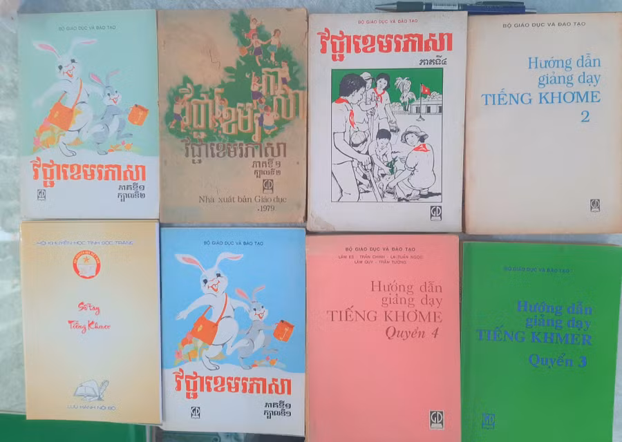 Công trình sách và SGK của NGND Lâm Es.