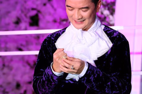 Nhin nhung hinh anh nay, khong ngo Dam Vinh Hung phai tra no hang ty cho me - Anh 11