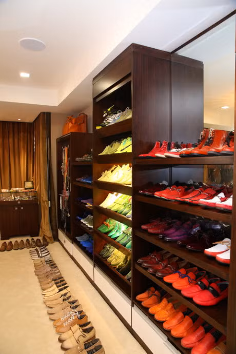 Nhin nhung hinh anh nay, khong ngo Dam Vinh Hung phai tra no hang ty cho me - Anh 12