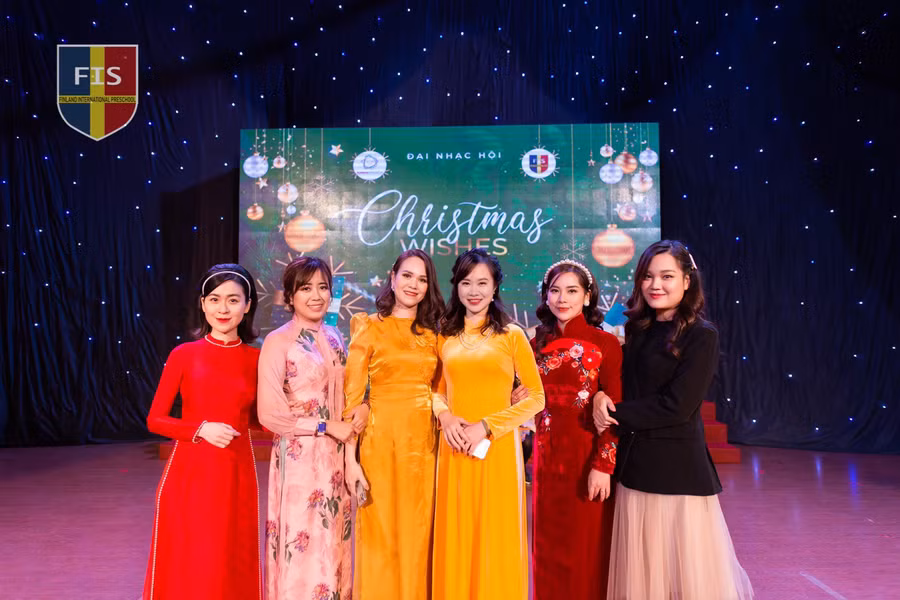 Chị Ngọc Anh cùng đội ngũ cổ đông, quản lý các cơ sở thuộc hệ thống