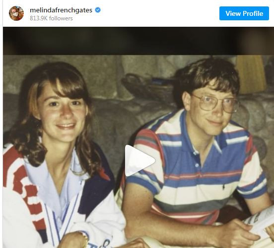 Để tôn vinh Ngày lễ tình nhân năm 2019, Melinda đã chia sẻ một chút về câu chuyện tình yêu của cô với Bill trên instagram.