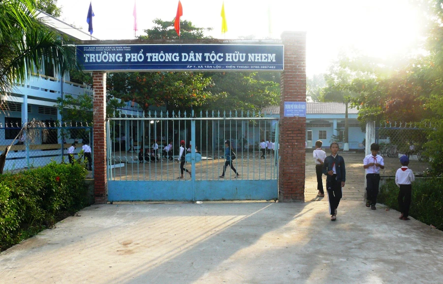 Trường PTDT Hữu Nhem