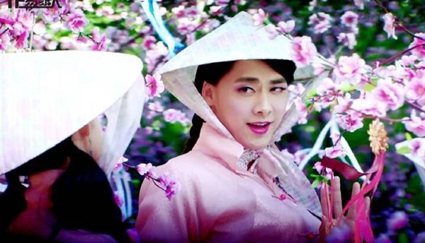 “Hoạt sắc sinh hương” ra mắt ấn tượng hơn cả “Võ Tắc Thiên“ ảnh 4 “Hoạt sắc sinh hương” ra mắt ấn tượng hơn cả “Võ Tắc Thiên“ ảnh 4