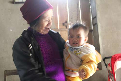 Gia đình cô gái mù Điều ước thứ 7: Mong Thanh sẽ về nhận con ảnh 3  - 3