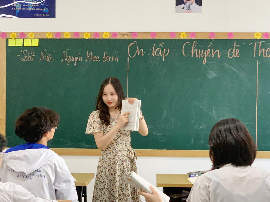 Giờ dạy học của cô trò Trường Ban Mai - Hà Đông, Hà Nội.