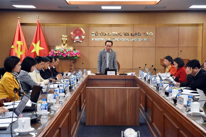 Thứ trưởng Bộ GD&ĐT Hoàng Minh Sơn chủ trì toạ đàm xây dựng Bộ chỉ số đo lường mức độ hài lòng của người dân đối với dịch vụ giáo dục công. Thứ trưởng Bộ GD&ĐT Hoàng Minh Sơn chủ trì toạ đàm xây dựng Bộ chỉ số đo lường mức độ hài lòng của người dân đối với dịch vụ giáo dục công.