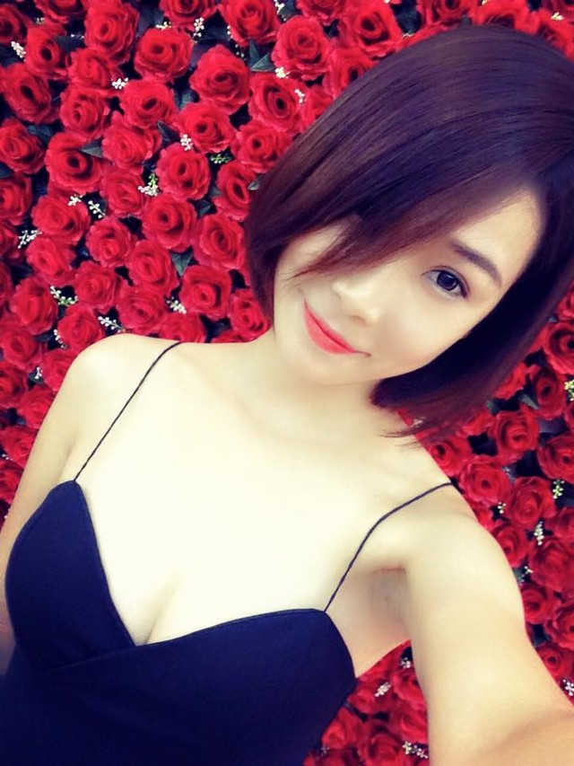 3 cô gái sở hữu đôi chân khiến dân mạng “hoang mang“ ảnh 2 3 cô gái sở hữu đôi chân khiến dân mạng “hoang mang“ ảnh 2