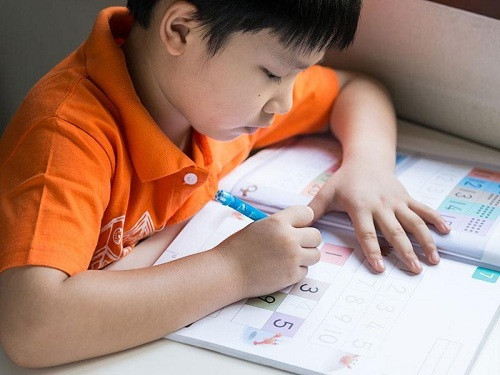 Trẻ nên viết chi tiết các mục tiêu đã đề ra. Ảnh minh họa. Trẻ nên viết chi tiết các mục tiêu đã đề ra. Ảnh minh họa.