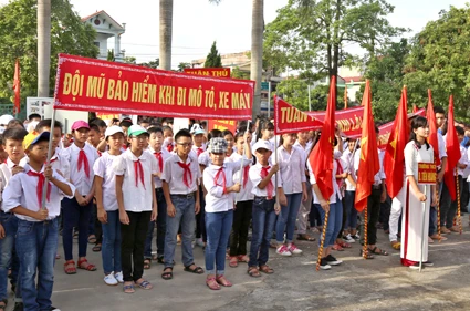 Tăng cường an toàn giao thông tại trường học gần quốc lộ, tỉnh lộ