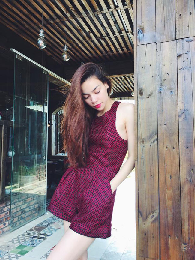 Mẹ con Hà Hồ tuyệt đẹp trên thảo nguyên ảnh 17 Mẹ con Hà Hồ tuyệt đẹp trên thảo nguyên ảnh 17