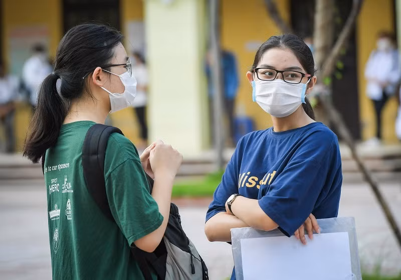 Học sinh Trường THPT Nguyễn Văn Cừ (Hà Nội).