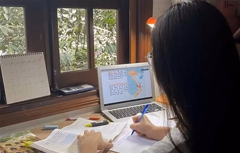 Phương án kiểm tra trực tuyến đã được nhiều trường tư thục đưa ra để phòng dịch Covid-19.