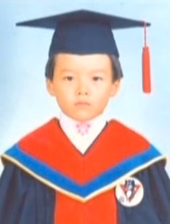 Ảnh hiếm khi còn nhỏ cực đáng yêu của Hyun Bin, Lee Min-ho, Song Joong-ki... ảnh 2