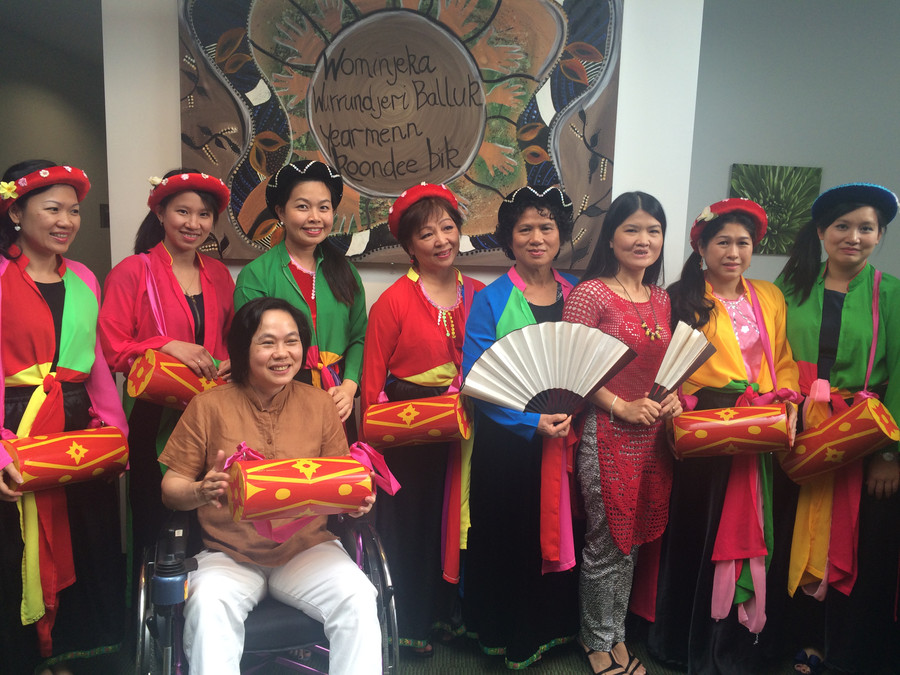 Chị Võ Thị Hoàng Yến tại sự kiện văn hóa của cộng đồng người châu Á tại Australia