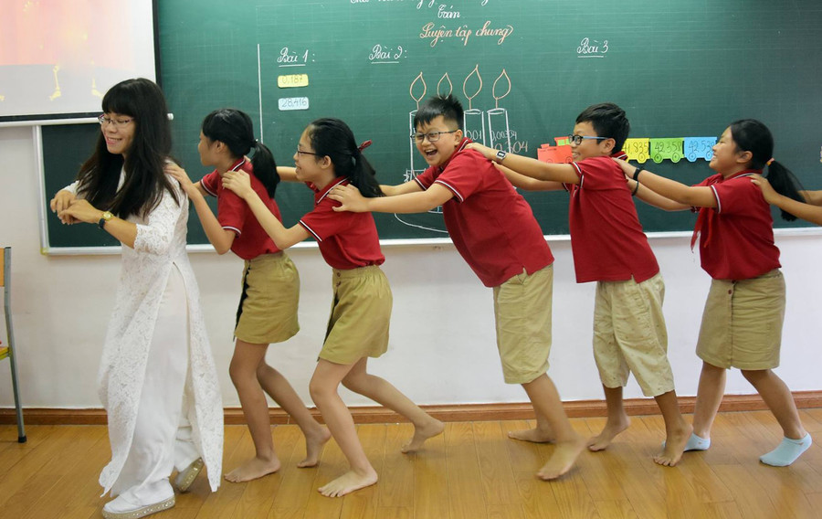 Cô và trò cùng hạnh phúc trong lớp học là mục tiêu tất yếu Cô và trò cùng hạnh phúc trong lớp học là mục tiêu tất yếu