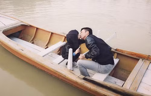 Hồ Ngọc Hà - Cường Đô la vẫn hạnh phúc bên nhau ảnh 1 Mặc dư luận, Hồ Ngọc Hà vẫn âm thầm bên cạnh Cường Đô la