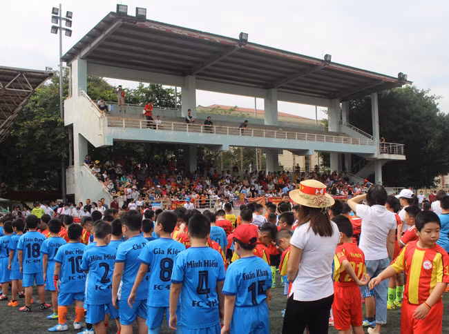 Tất cả các trận đấu đều được điều khiển đảm bảo tính công bằng, khách quan bởi đội ngũ các trọng tài chuyên nghiệp.