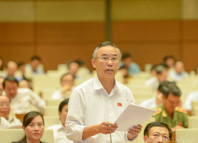 Đại biểu Phùng Đức Tiến Đại biểu Phùng Đức Tiến