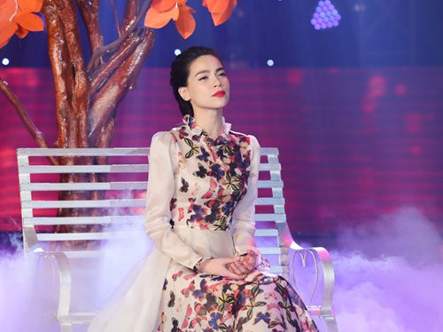 Hà Hồ thổn thức hát về tình yêu bị phản bội