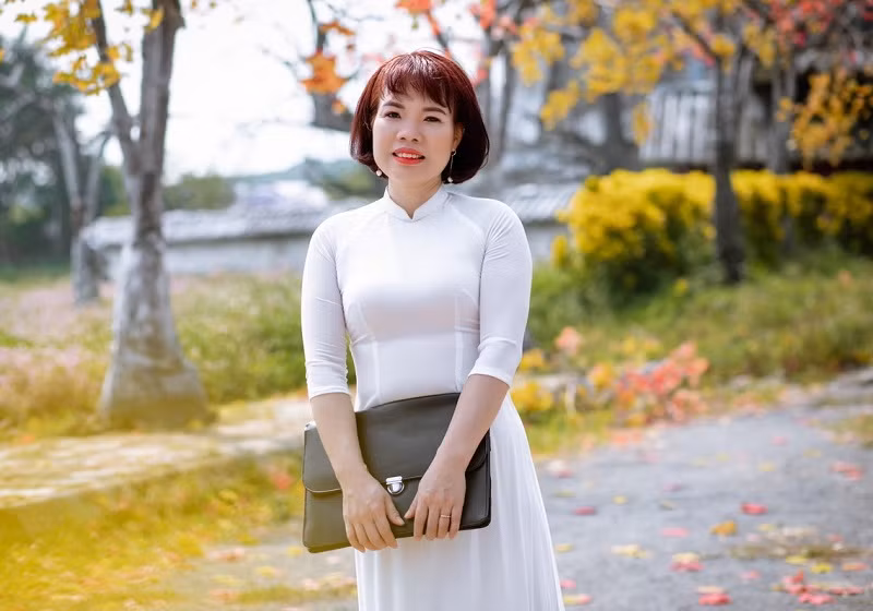 Cô Nguyễn Hồng Phượng luôn tràn đầy năng lượng tích cực và biết cách lan tỏa tới mọi người.