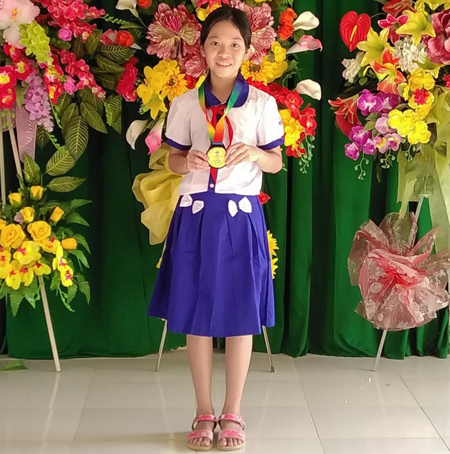 Em Ngô Phi Yến, học sinh Trường TH Bình Thủy đạt giải “Vô địch” nội dung dự thi Wecode