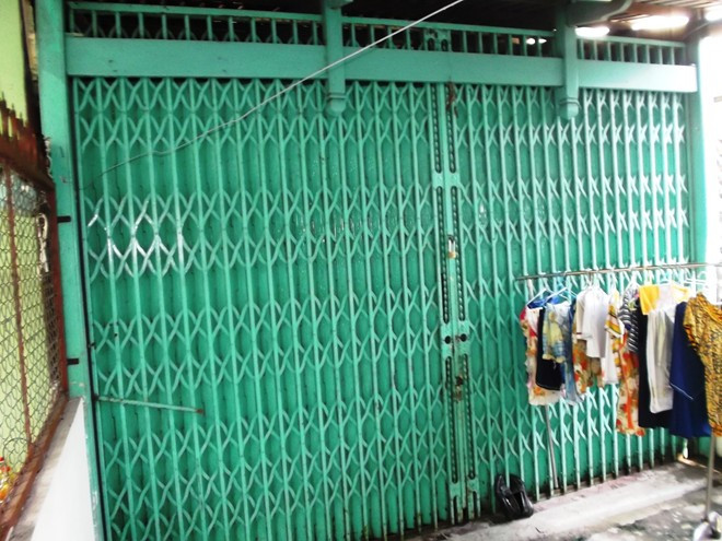 Căn nhà trọ nơi Thủy thuê sống cùng nữ công nhân luôn khóa kín cửa.