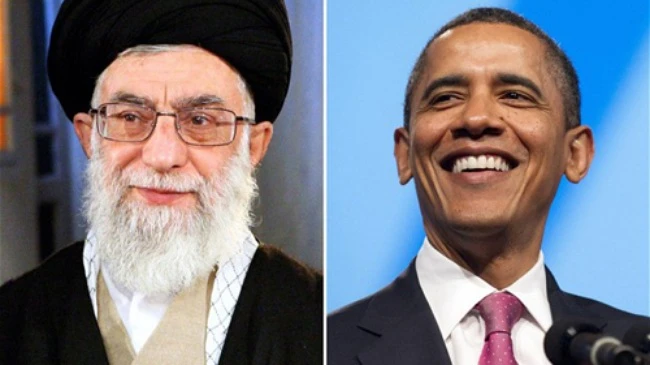 Tổng thống Mỹ Barack Obama (phải) và lãnh tụ tinh thần tối cao Iran Ayatollah Ali Khamenei. Ảnh: AFP/EPA