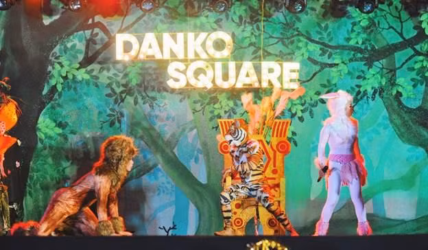 Chương trình xiếc chúa tể rừng xanh Chương trình xiếc chúa tể rừng xanh